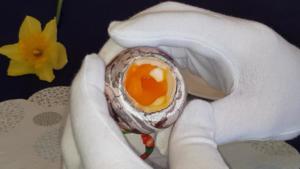 Jajko marmurowe na miękko.Soft marble egg. Życzę spokojnych Świąt w gronie rodziny i przyjaciół. Adamkk Stucco #stiuk #art #handmade #dekoracje #tynki #kolumny #pieknestiuki #Marmoryzacje